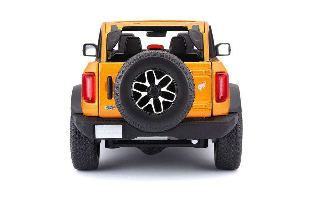 2021 Ford Bronco Badland, Orange - Maisto 31457OR - 1/18 scale Diecast Model Toy Car