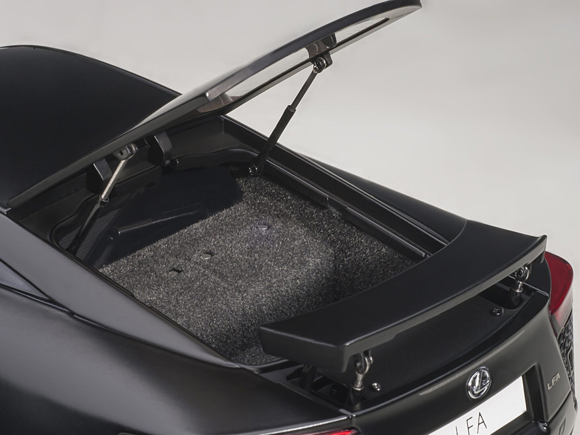 Lexus LFA Passionate Pink 1/18 Model Car by Autoart