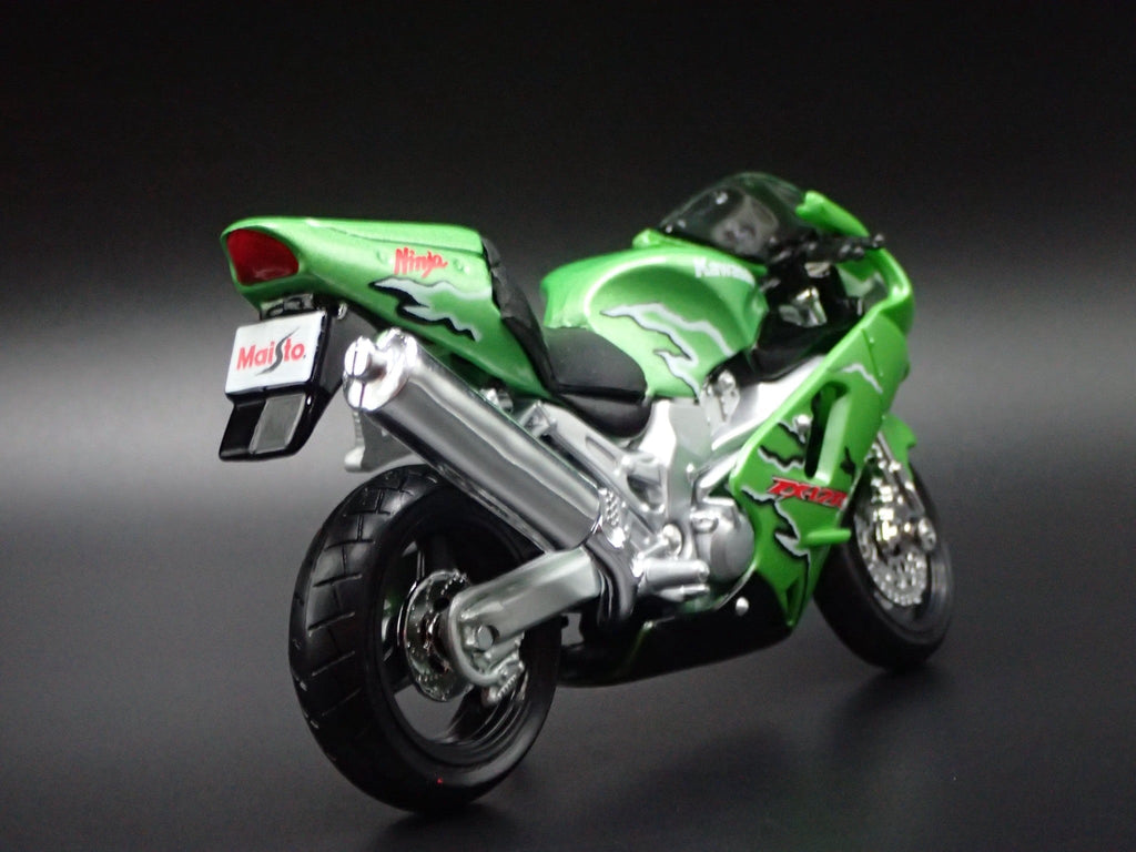 Open Box KAWASAKI NINJA ZX12R BIKE MOTORCYCLE GREEN 1/18 SCALE DIORAMA DIECAST MODEL BIKE