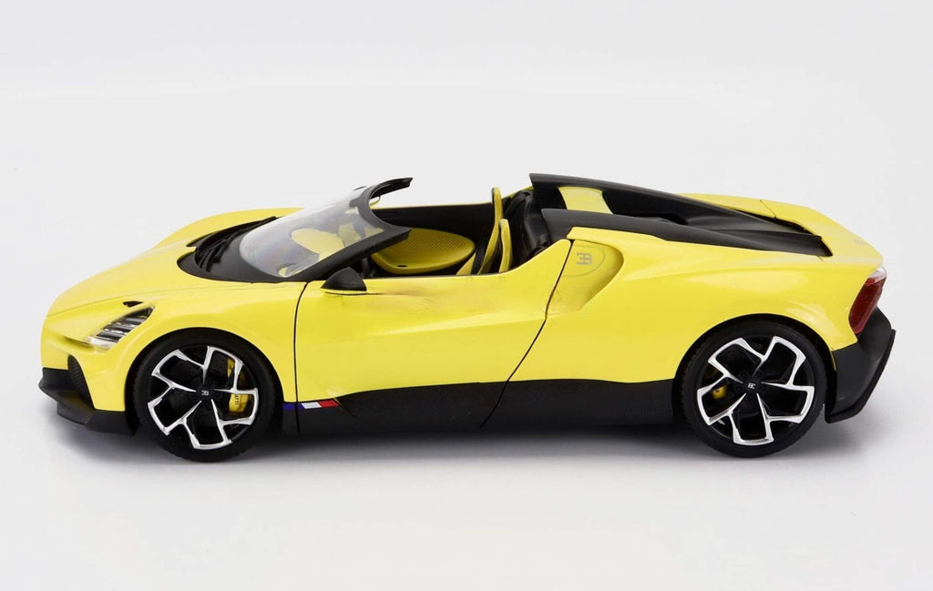 Bburago 2023 Bugatti W16 Mistral Yellow 1:18