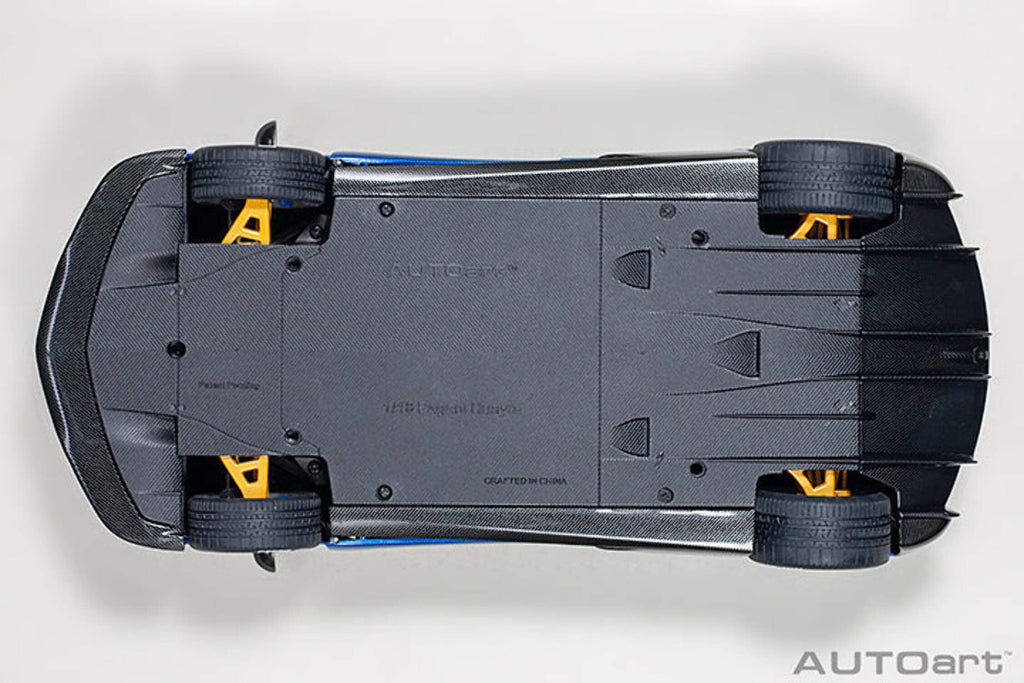 Pagani Huayra Roadster Blue Tricolore Carbon Fiber with Black Top with Luggage Set 1/18 Scale Model Car by Autoart