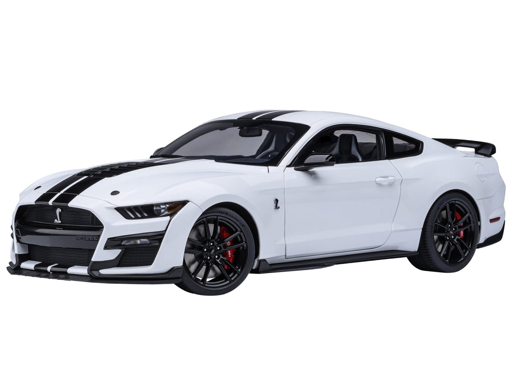 Ford Mustang Shelby GT500 Oxford White with Black Stripes 1/18 Model Car by Autoart