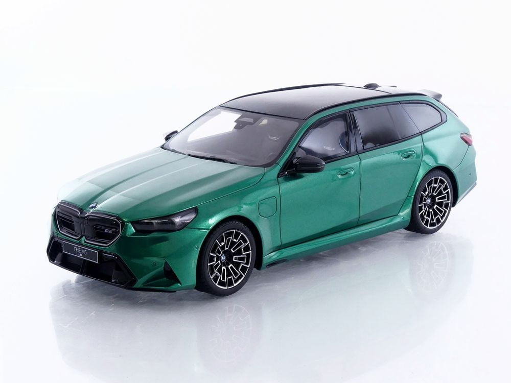2024 BMW M5 Touring (G99) Isle of Man Green Metallic with Black Top 1/18 Model Car by GT Spirit