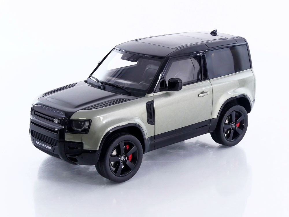 2021 Land Rover Defender 90 P400 X-Dynamic HSE Pangea Green Metallic 1/18 Model Car by GT Spirit