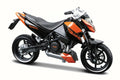 KTM 690 Duke Racing Motorcycle, Black w/ Orange - Maisto 31300/690 - 1/18 Scale Diecast Model Toy Motorcycle