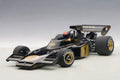 Lotus 72E 1973 Emerson Fittipaldi #1 with Driver Figure in Cockpit 1/18 Model Car by Autoart