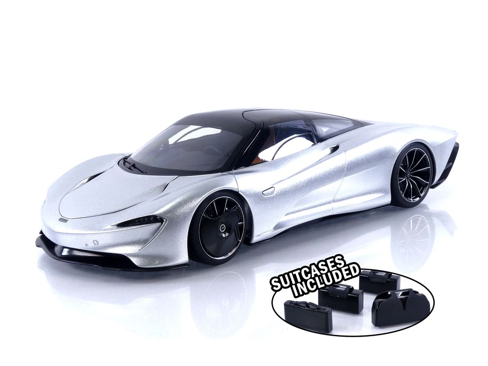 McLaren Speedtail Supernova Silver Metallic with Black Top and Suitcase Accessories 1/18 Model Car by Autoart