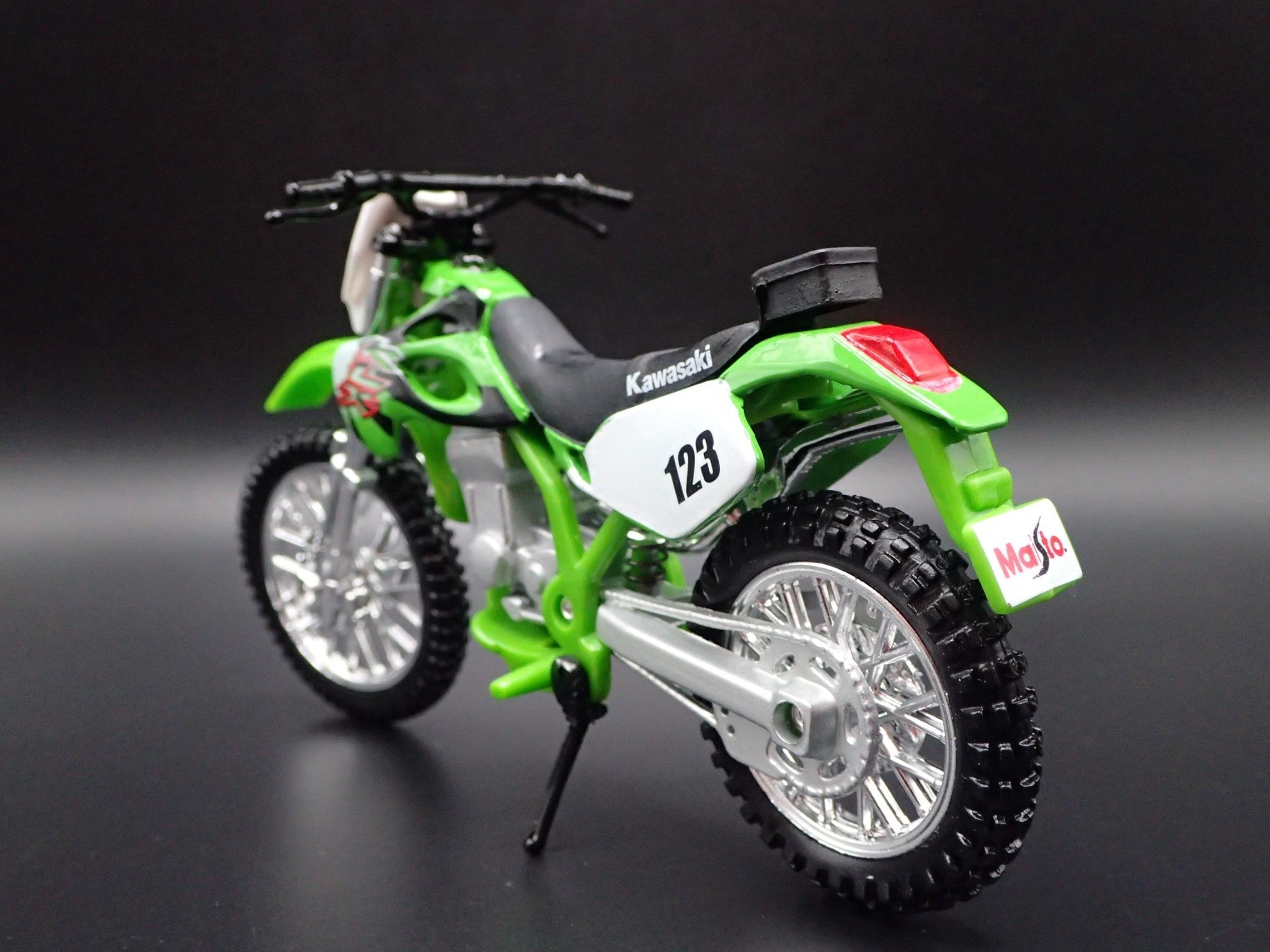 Open Box KAWASAKI KLX 250SR DIRT BIKE MOTORCYCLE GREEN 1/18 SCALE DIECAST MODEL BIKE