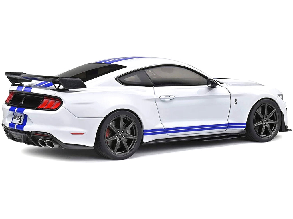 2020 Ford Mustang Shelby GT500 White with Blue Stripes "Special Edition" 1/18 Diecast Model Car by Maisto