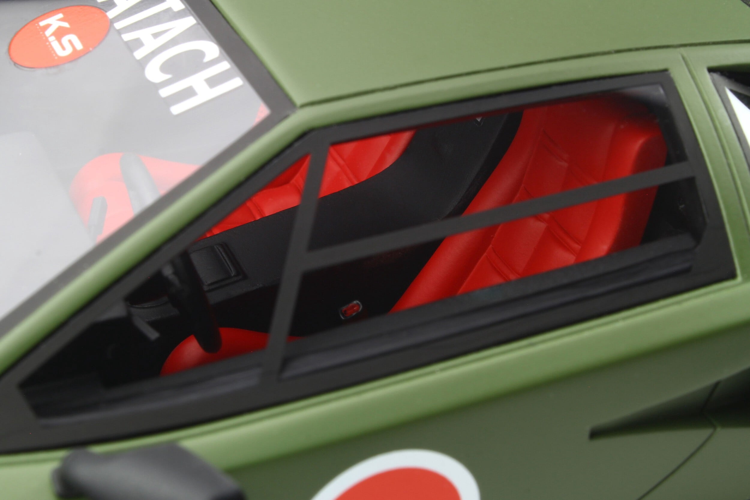 Lamborghini Khyzyl Saleem Huratach Hardtop, Matte Green - GT Spirit GT809 - 1/18 scale Resin Model Toy Car