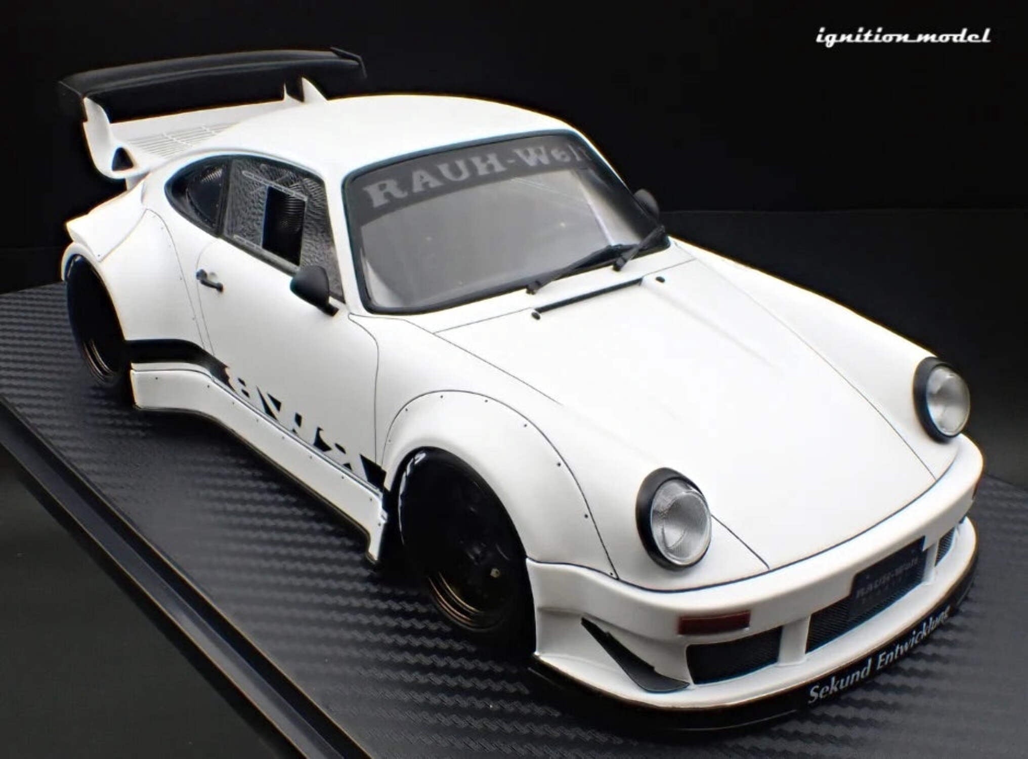 Ignition-Model Porsche 911 RWB 930 Matte White w/ Work S1 Wheels 1:18