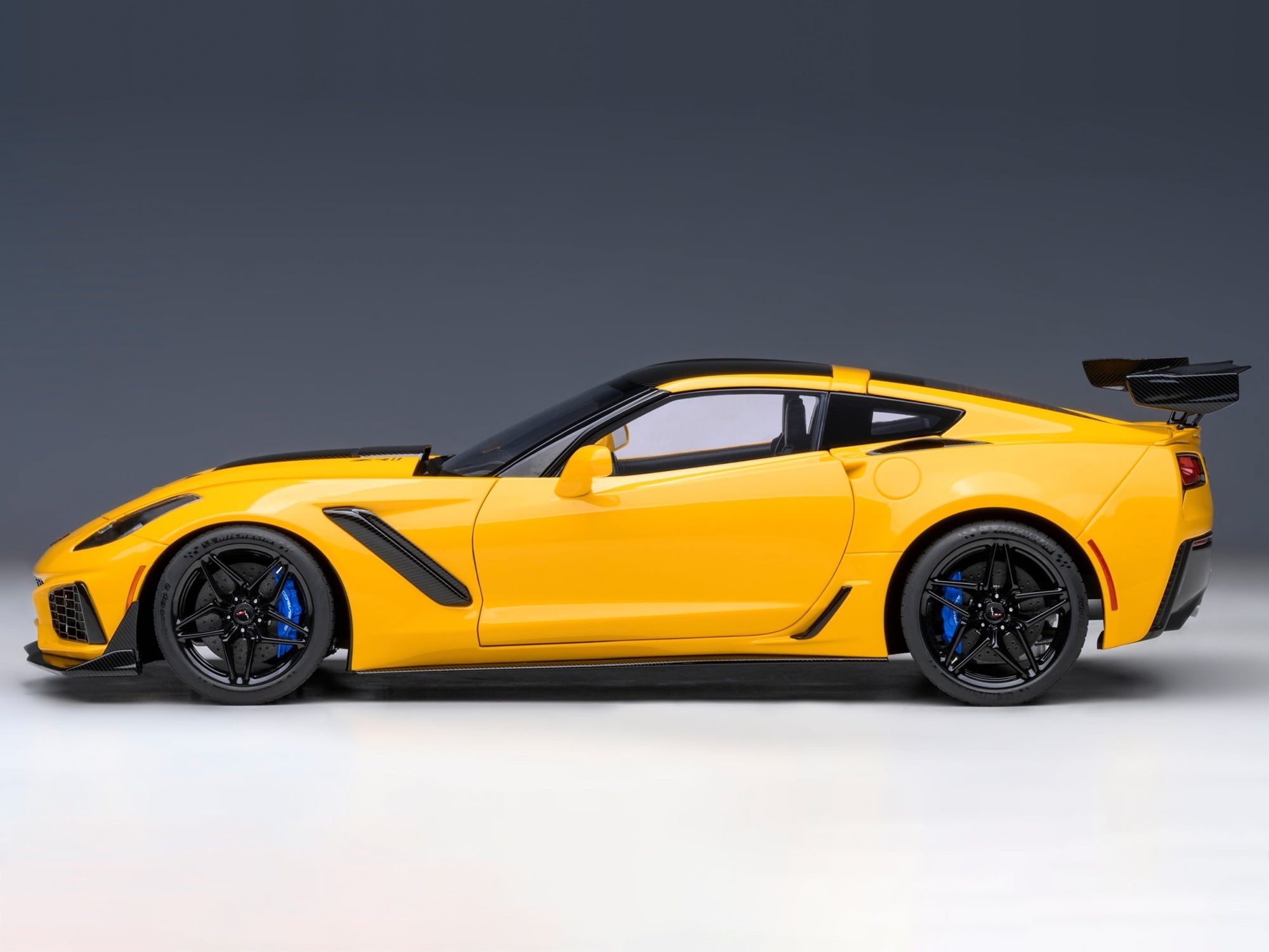 2019 Chevrolet Corvette C7 ZR1 Corvette Racing Yellow Tintcoat with Carbon Top 1/18 Model Car by Autoart