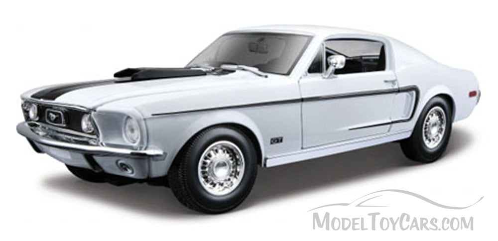 1968 Ford Mustang GT Cobra, White - Maisto 31167 - 1/18 Scale Diecast Model Toy Car