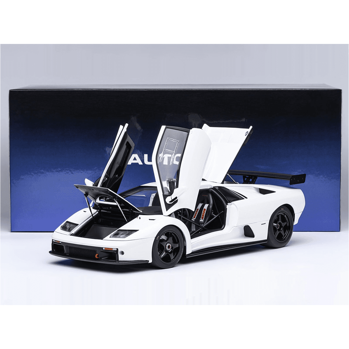 Lamborghini Diablo GTR Impact White 1/18 Diecast Model Car by Autoart