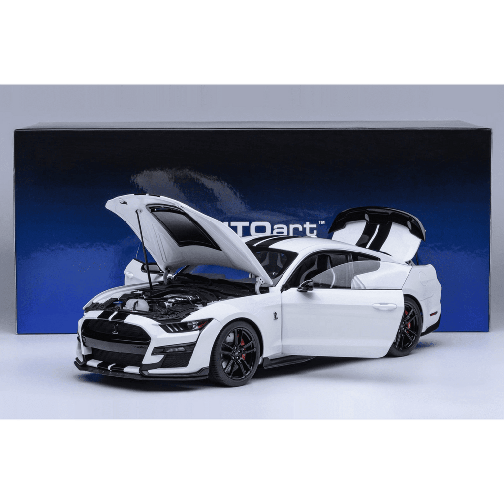 Ford Mustang Shelby GT500 Oxford White with Black Stripes 1/18 Model Car by Autoart