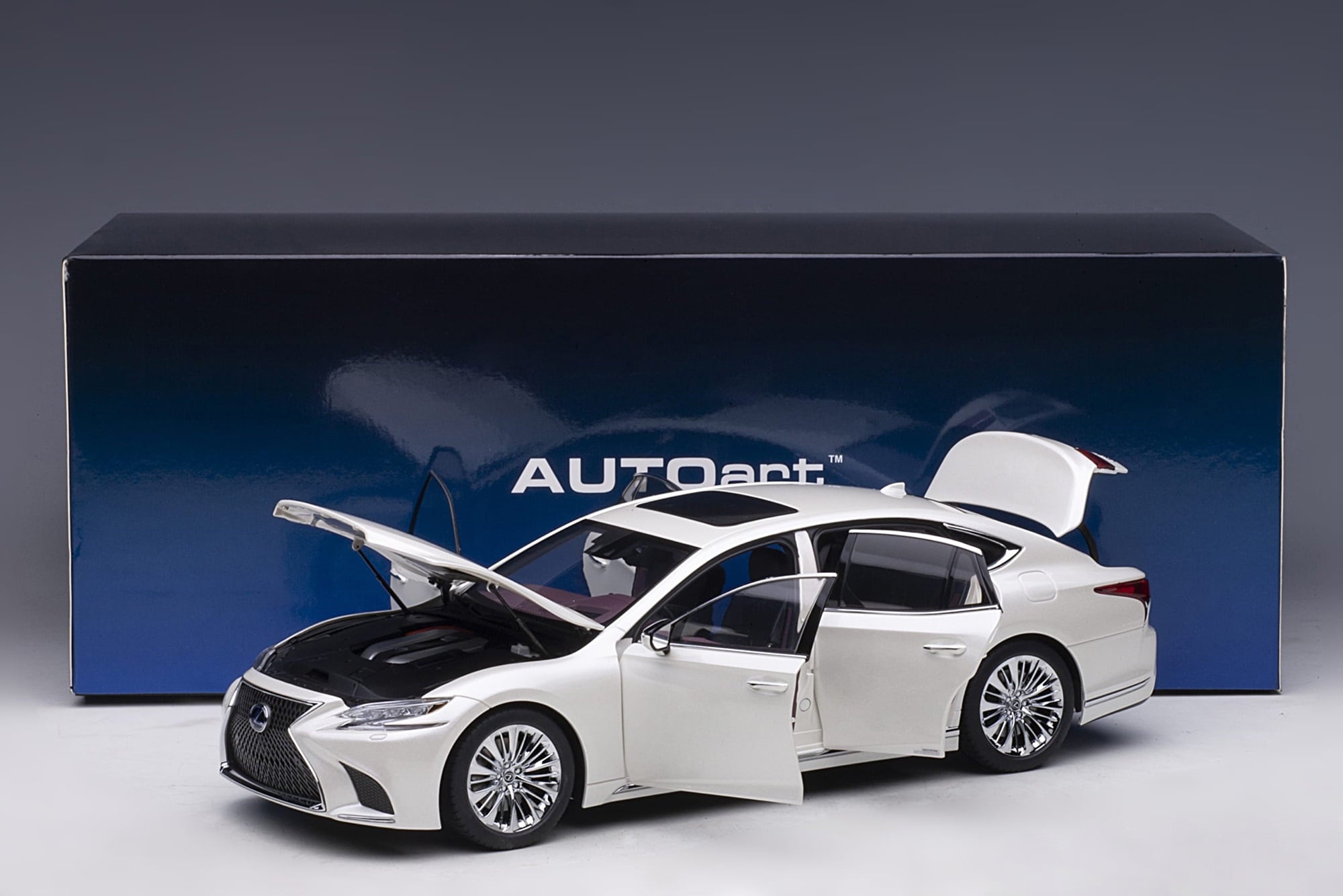 Lexus LS500h Sonic White Metallic with Crimson and Black Interior 1/18 Model Car by Autoart