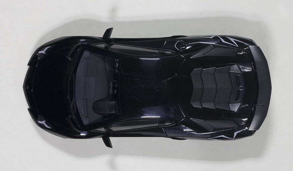 Autoart 74556 Lamborghini Aventador LP750-4 SV Nero Aldebaran-Gloss Black 1-18 Scale Model Car