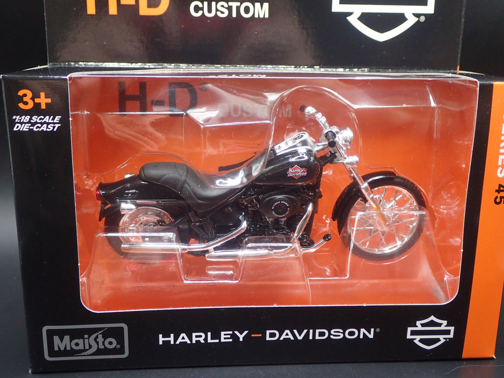 2002 02 FXSTB NIGHT TRAIN HARLEY DAVIDSON MOTORCYCLE MAISTO SERIES 45 1:18 MODEL