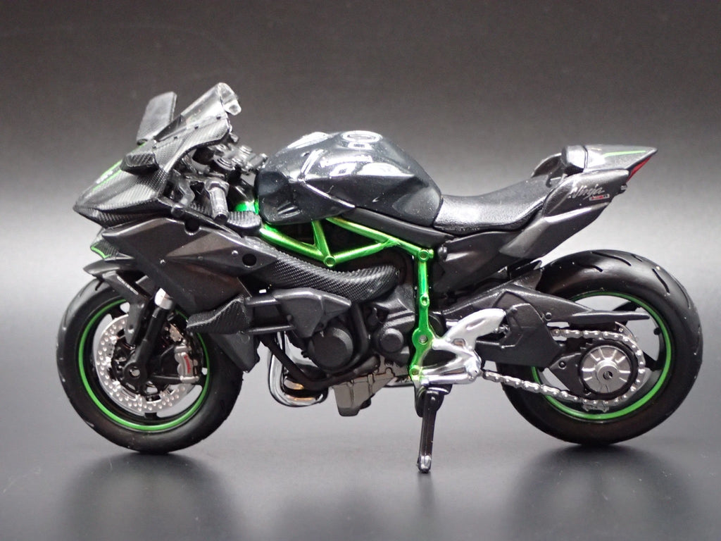 Open Box KAWASAKI NINJA H 2R BIKE MOTORCYCLE BLACK 1/18 SCALE DIORAMA DIECAST MODEL BIKE
