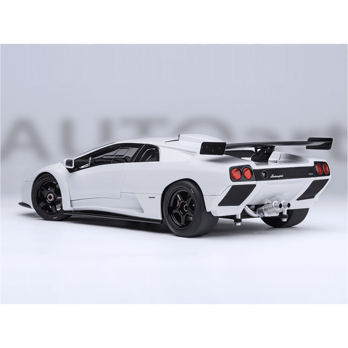 Lamborghini Diablo GTR Impact White 1/18 Diecast Model Car by Autoart