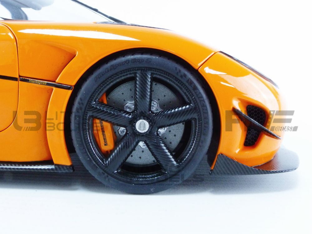 Koenigsegg Agera RS Cone Orange with Black Carbon Accents 1/18 Model Car by Autoart