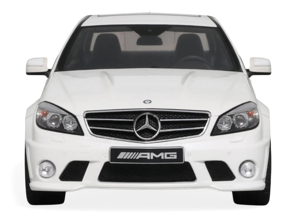 2007 Mercedes-Benz C63 AMG Diamond White 1/18 Model Car by GT Spirit