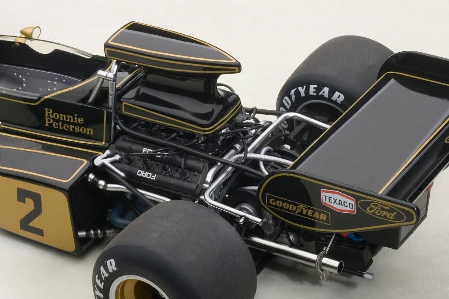 Lotus 72E 1973 Ronnie Peterson #2 1/18 Model Car by Autoart