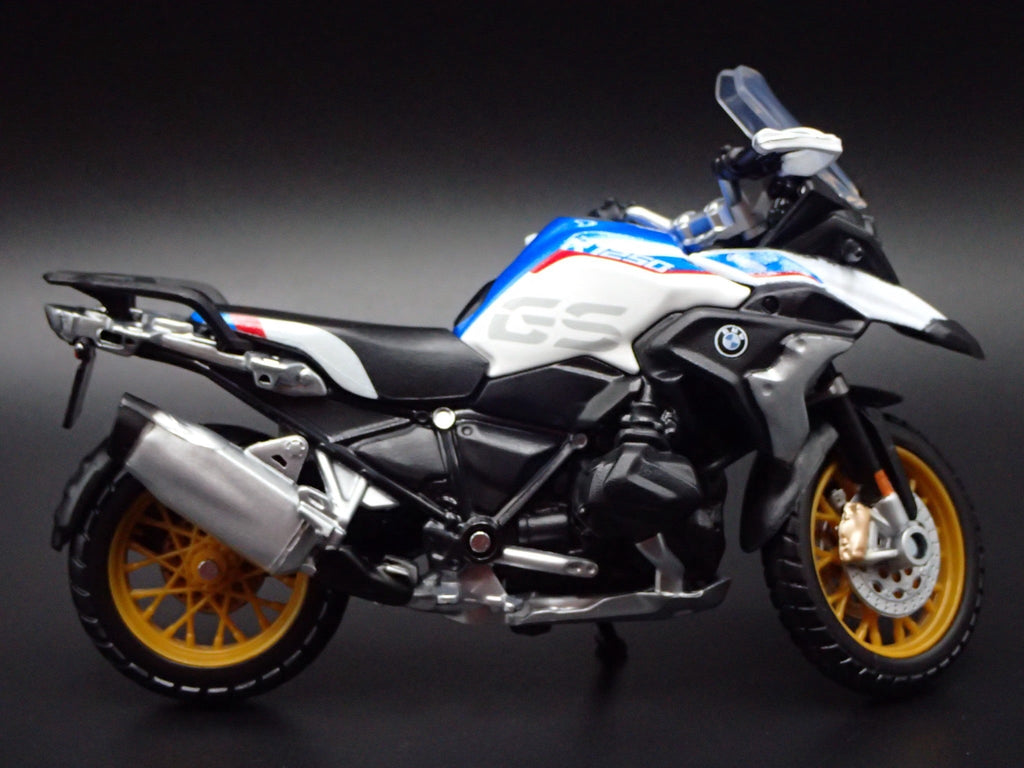 Open Box BMW R 1250 GS SPORTS BIKE MOTORCYCLE WHITE 1/18 SCALE DIORAMA DIECAST MODEL BIKE
