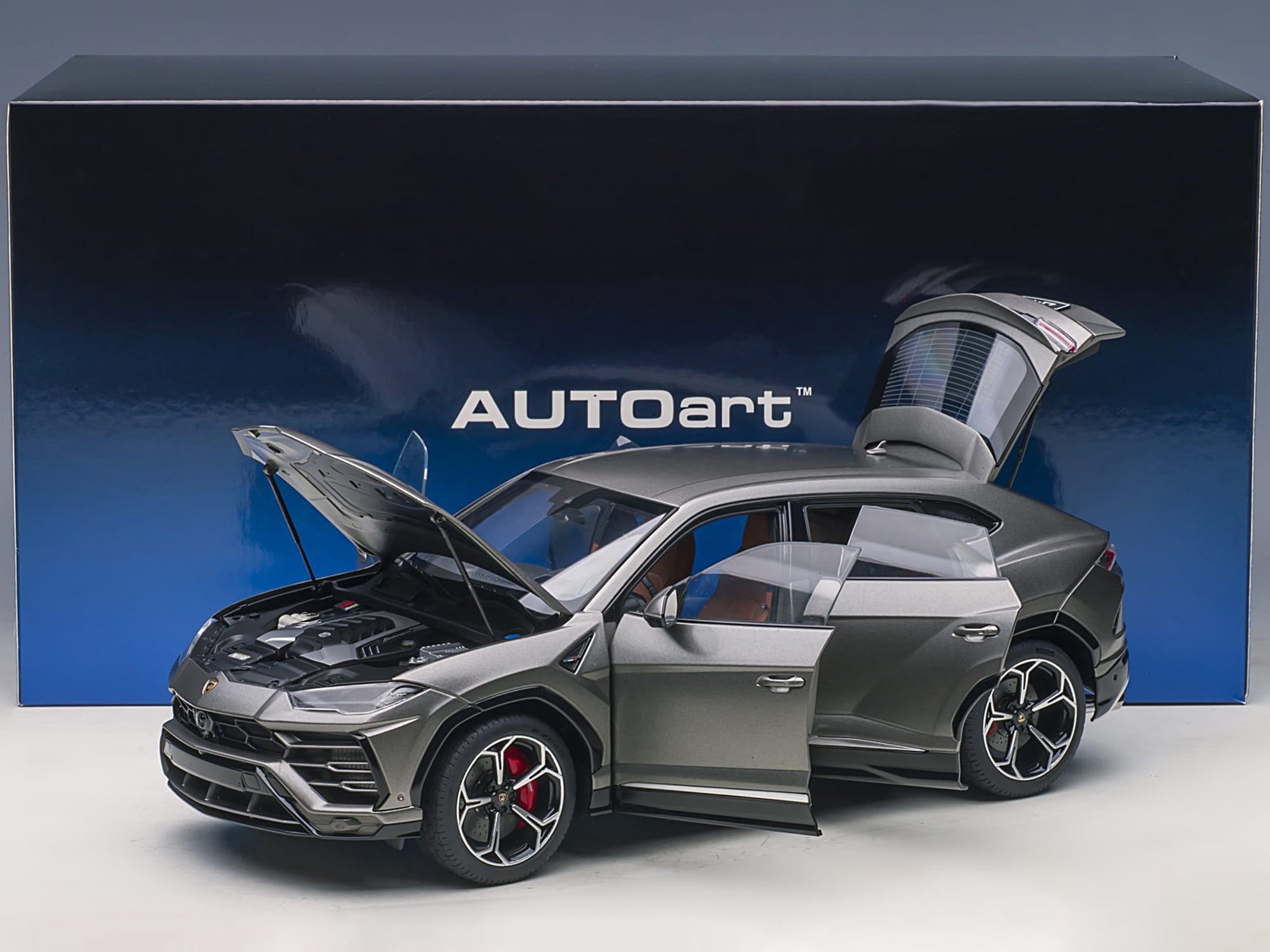 Lamborghini Urus Grigio Lynx Gray Metallic 1/18 Model Car by Autoart
