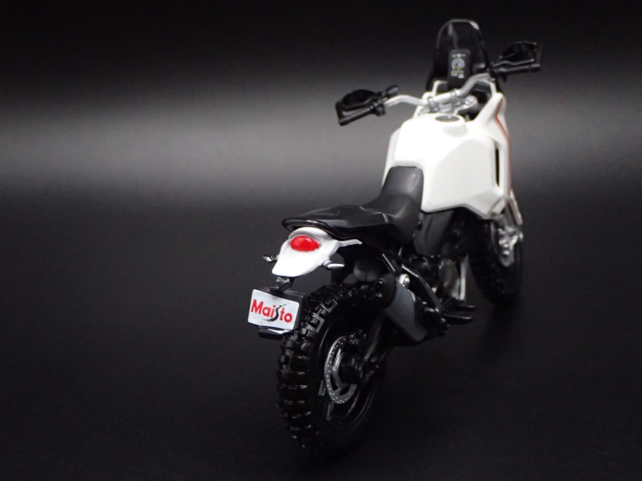 Open Box DUCATI DESERTX BIKE MOTORCYCLE WHITE 1/18 SCALE DIORAMA DIECAST MODEL BIKE