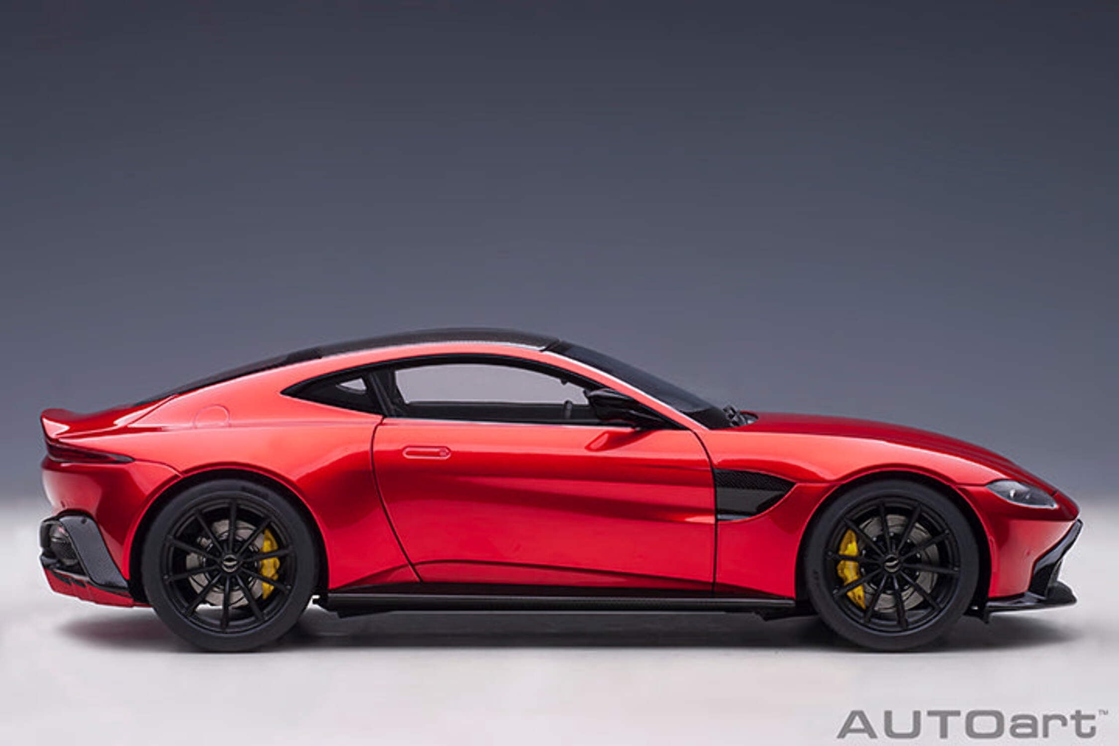 2019 Aston Martin Vantage RHD (Right Hand Drive) Hyper Red Metallic with Carbon Top 1/18 Model Car by Autoart