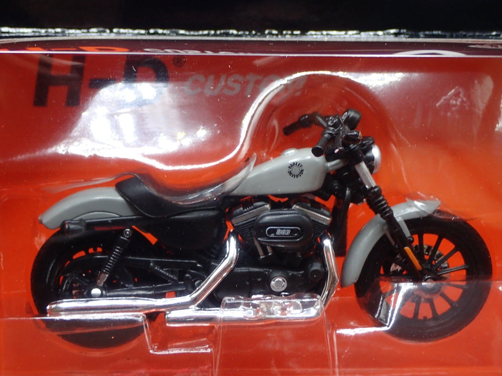 2022 SPORTSTER IRON 883 HARLEY DAVIDSON MOTORCYCLE MAISTO SERIES 43 1/18 MODEL