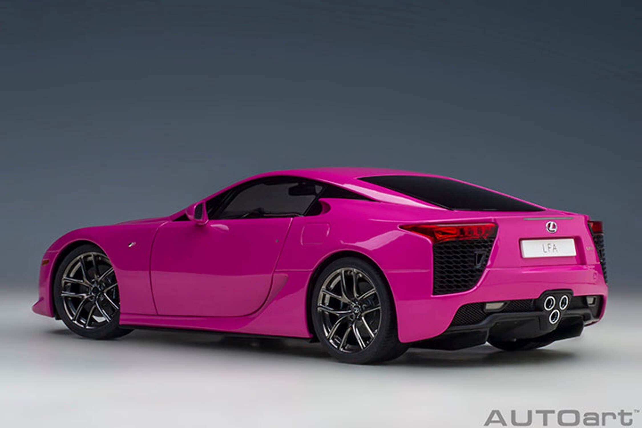 Lexus LFA Passionate Pink 1/18 Model Car by Autoart