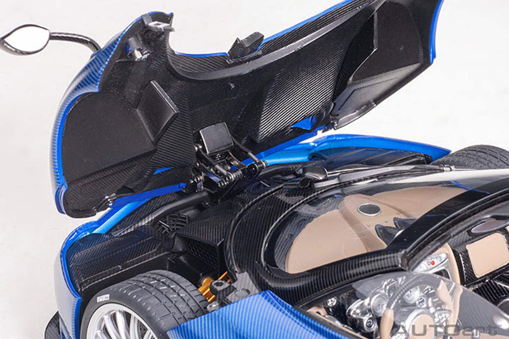 Pagani Huayra Roadster Blue Tricolore Carbon Fiber with Black Top with Luggage Set 1/18 Scale Model Car by Autoart