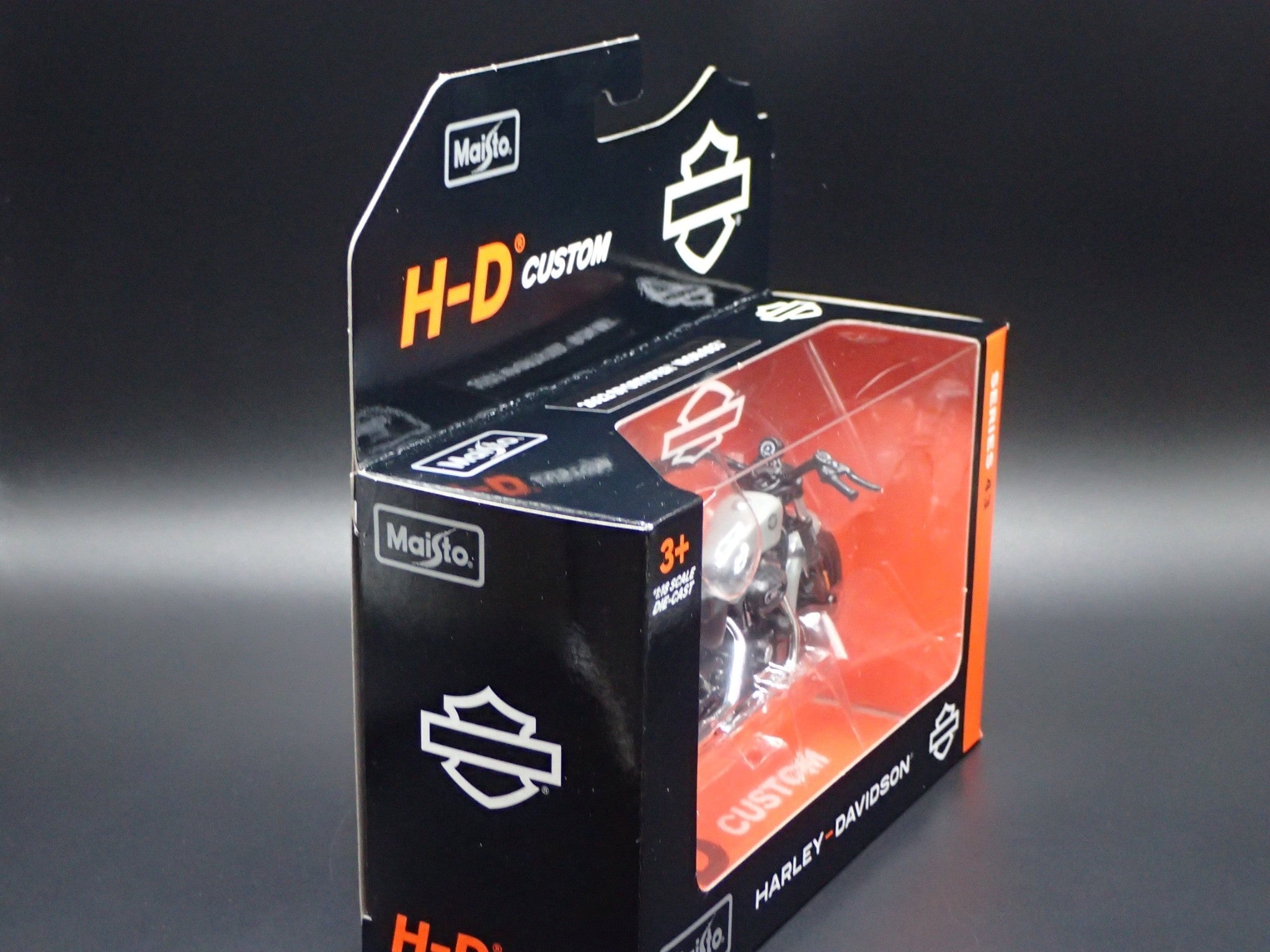 2022 SPORTSTER IRON 883 HARLEY DAVIDSON MOTORCYCLE MAISTO SERIES 43 1/18 MODEL