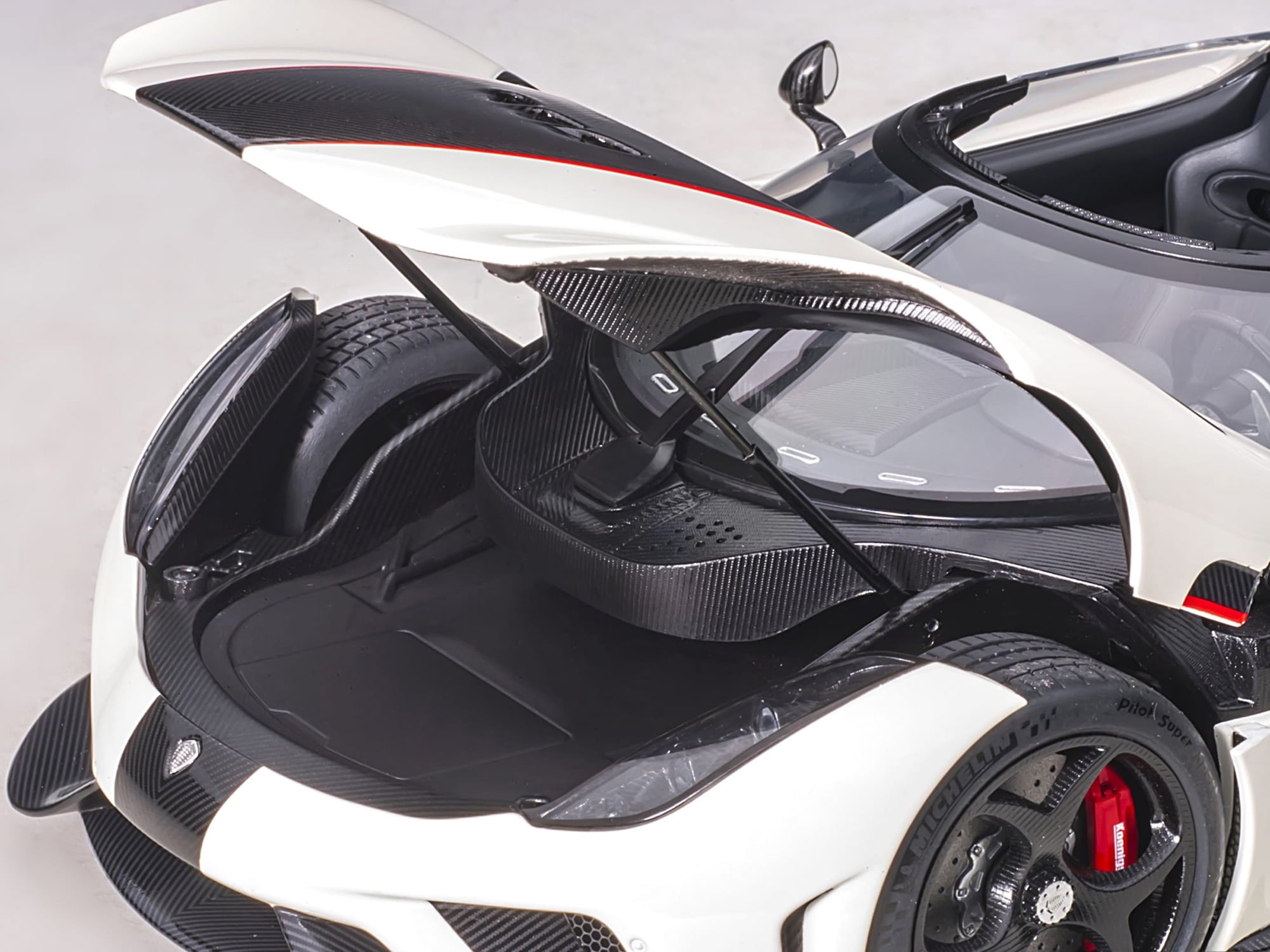 Koenigsegg Regera White with Black Carbon and Red Stripes 1/18 Model Car by Autoart