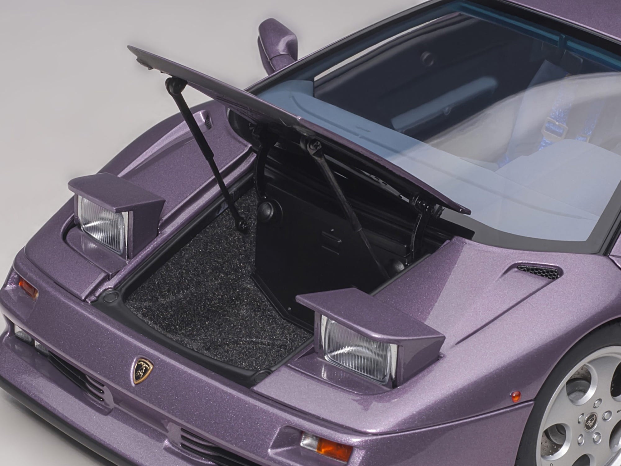 Lamborghini Diablo SE30 Jota Viola SE30 / Purple Metallic with Blue Interior 1/18 Model Car by Autoart