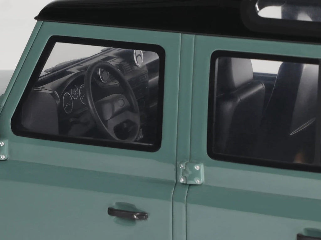 2016 Land Rover Defender 3 Station Wagon Green with Black Top 1/18 Model Car by GT Spirit