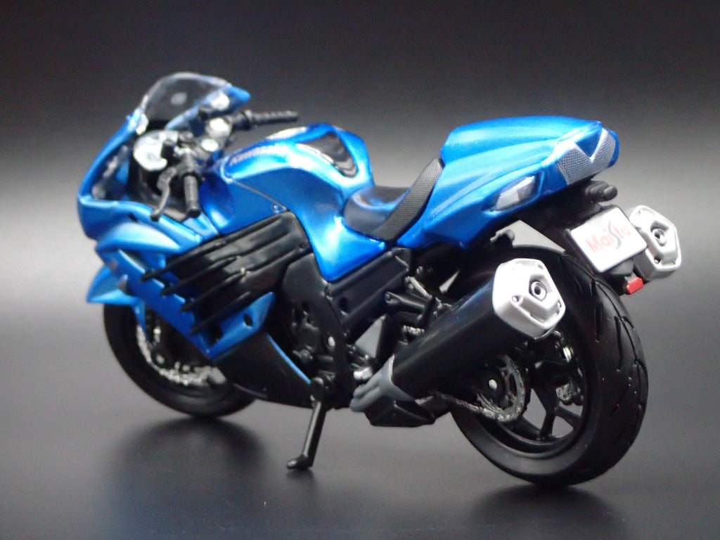 Open Box KAWASAKI NINJA ZX 14R BIKE MOTORCYCLE BLUE 1/18 SCALE DIORAMA DIECAST MODEL BIKE