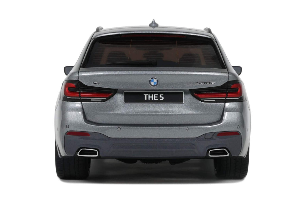 2023 BMW 530E XDrive M Silver Metallic 1/18 Model Car by GT Spirit