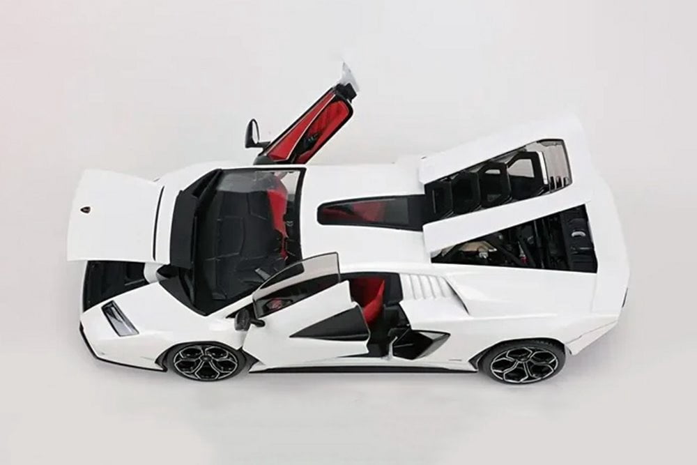 Lamborghini Countach LPI 800-4, White - Maisto 31459W - 1/18 scale Diecast Model Toy Car