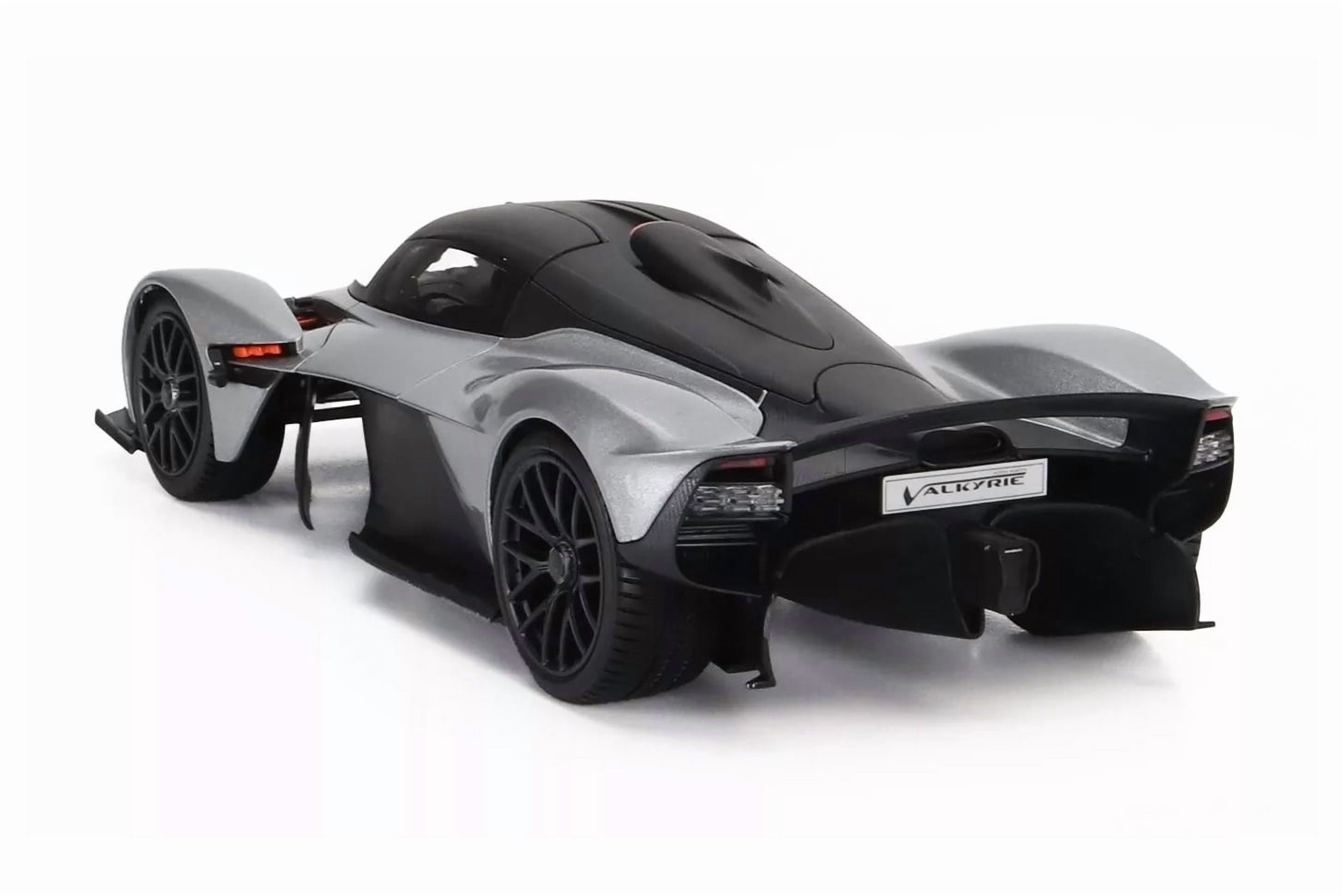 2022 Aston Martin Valkyrie, Silver - Maisto 31465SL - 1/18 Scale Diecast Model Car