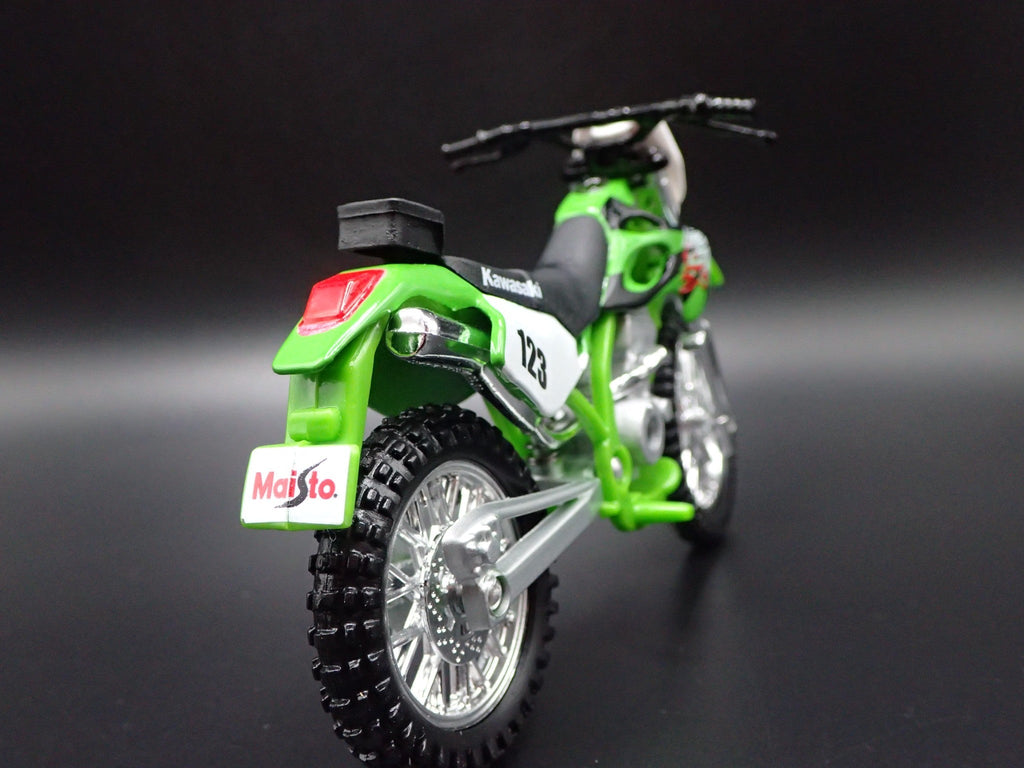 Open Box KAWASAKI KLX 250SR DIRT BIKE MOTORCYCLE GREEN 1/18 SCALE DIECAST MODEL BIKE