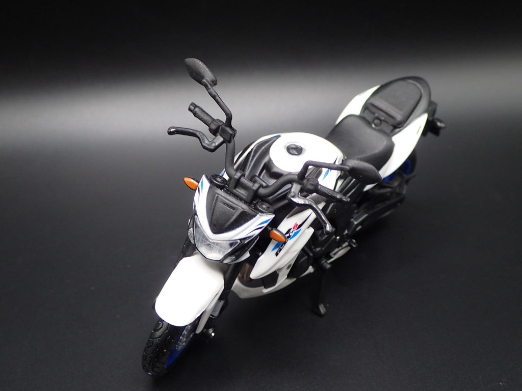 Open Box SUZUKI GSX-S750 ABS SPORT BIKE MOTORCYCLE WHITE 1/18 SCALE DIECAST MODEL BIKE